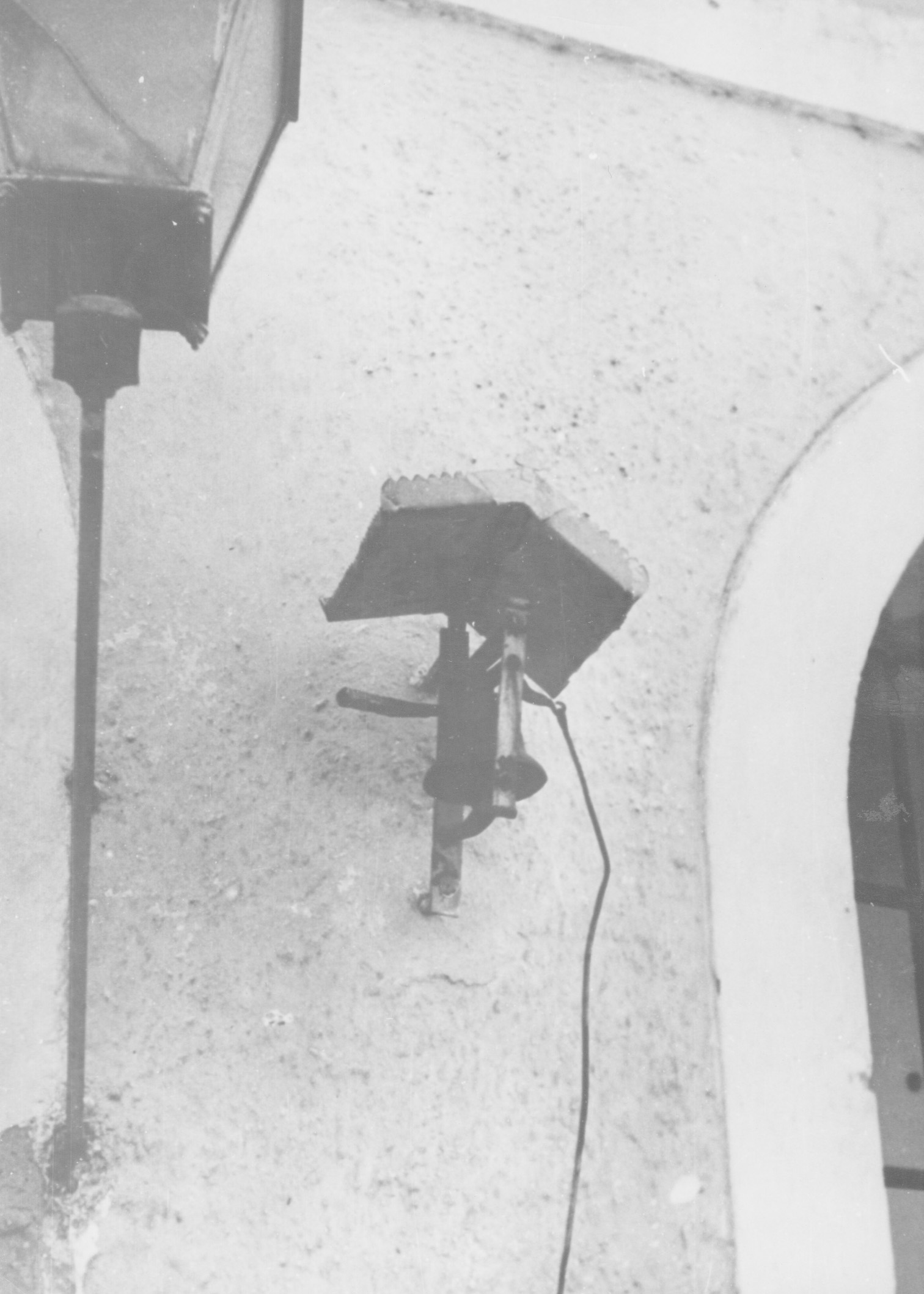 bell outside the command staff office in the Stara Gradiška camp